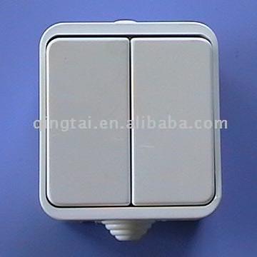  Surface Mounted Two Way Switch (Surf e Mounted Two Way Switch)