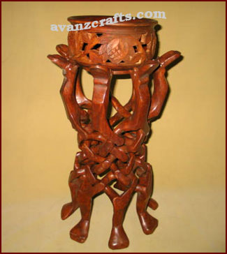 Wooden Vase (Деревянная ваза)