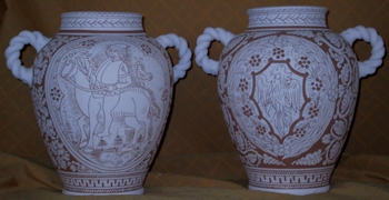 Italian Graffito Ceramic Vase (Italien Graffito Vase en céramique)