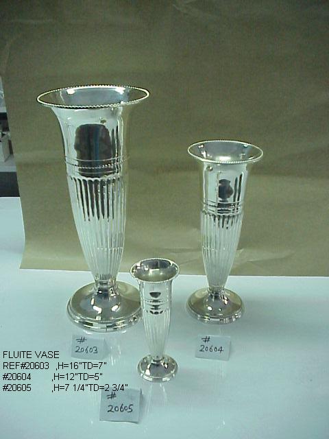 Flute Vases (Flûte Vases)