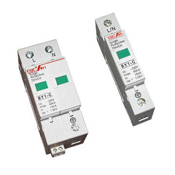  Surge Protector (Surge Protector)