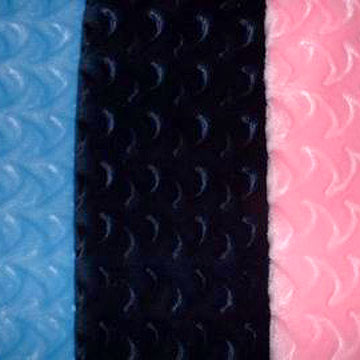  Polyester Velvet with Spray or Embossed (Polyester Velvet avec Spray ou en relief)
