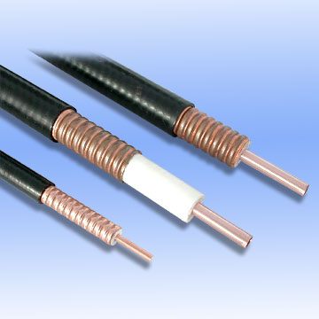 Corrugated Copper Tube and Communication Kabel (Corrugated Copper Tube and Communication Kabel)