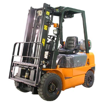  1-1.5MT Gasoline/LPG Powered FLT (1 .5MT бензин / газ Powered FLT)