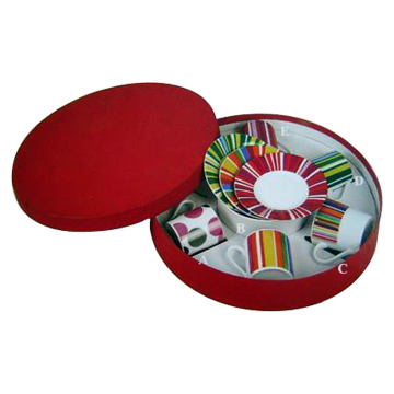  Cups and Saucers In Gift Box (Tasses et soucoupes Gift Box)