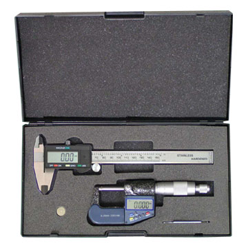  A Suit of Digital Caliper And Digital Micrometer (Ein Anzug von Digital Bremssattel und Digital-Mikrometer)