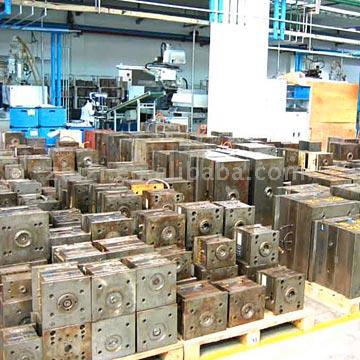  Moulds And Plastic Products (Formen-und Kunststoff-Produkte)