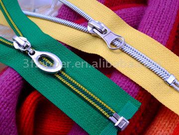  Nylon Zipper (NYLON ZIPPER)