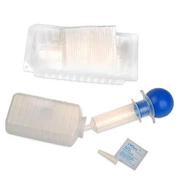  Irrigation Tray With Bulb Syringe