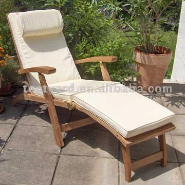 Lounge Chair mit Outdoor-Kissen (Lounge Chair mit Outdoor-Kissen)