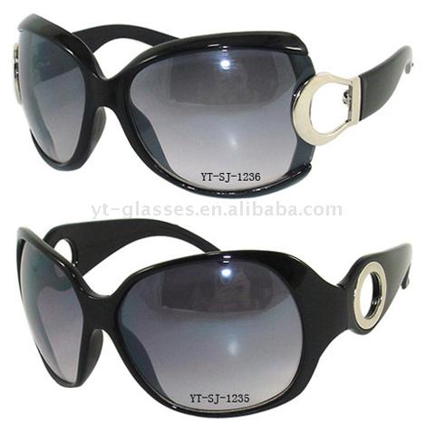  Plastic Sunglasses