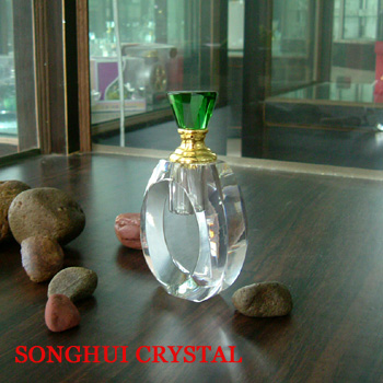  Crystal Perfume Bottle ( Crystal Perfume Bottle)