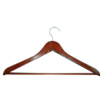  Wooden Hanger (Деревянные плечики)