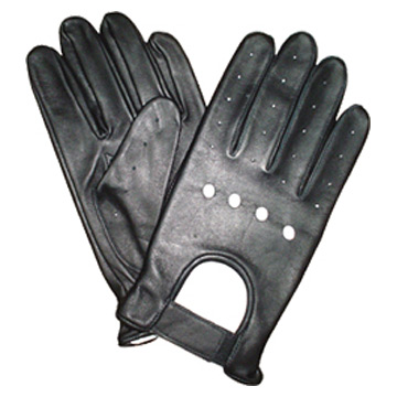  Gloves