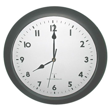  13.5" Plastic Wall Clock (13.5 "Plastic Wall Clock)