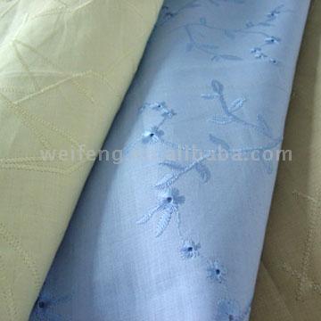  Embroidered Fabric (Besticktes Tuch)