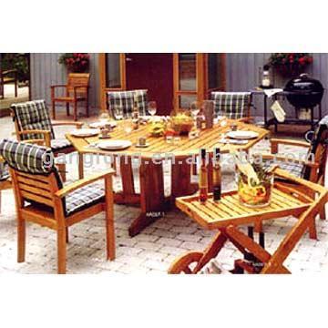  Wooden Rest Table and Chairs (Reste en bois Table et chaises)