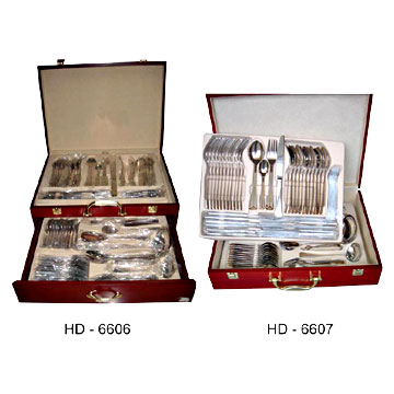  Cutlery Set with Wooden Box (Besteck-Set mit Holzbox)