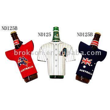  T-Shirt Shaped Bottle Coolers (T-shirt en forme de refroidisseurs de bouteille)