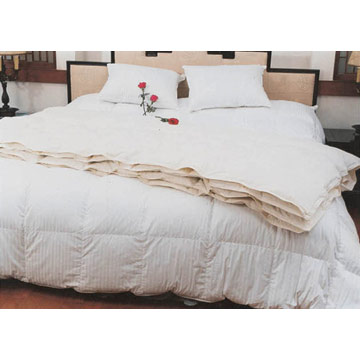  Down Quilt With Lace (Duvet avec dentelle)