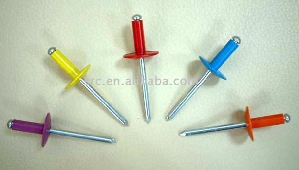  Blind Rivets (Rivets aveugles)