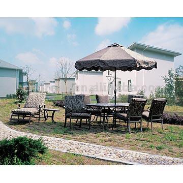  Cast Aluminum Furniture (Les meubles en fonte d`aluminium)