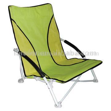  Folding Chairs (Chaises pliantes)