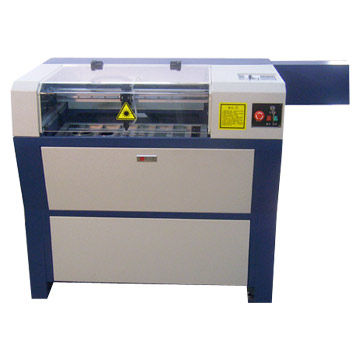  High Speed and Precise CO2 Laser Cutting / Engraving Machine