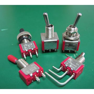  Miniature Toggle Switches (Interrupteurs à bascule miniatures)