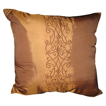 Embroidered Silk Cushion (Coussin de soie brodée)