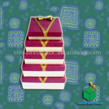  Square Gift Boxes w/Ribbon Cravat (Square Gift Boxes w / Ribbon Cravat)