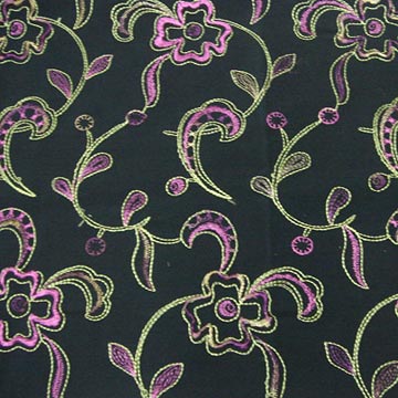  Embroidered Stretch Fabric (Brodé en tissu extensible)
