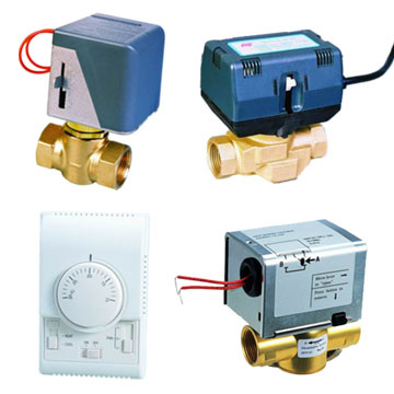  Temperature Controllers and Motorized Valves (Régulateurs de température et vannes motorisées)