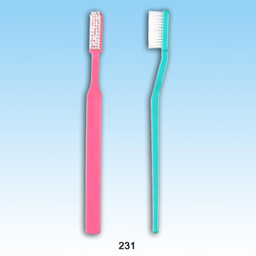  Toothbrushes (Brosses à dents)