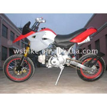  Motorcycle (Moto)