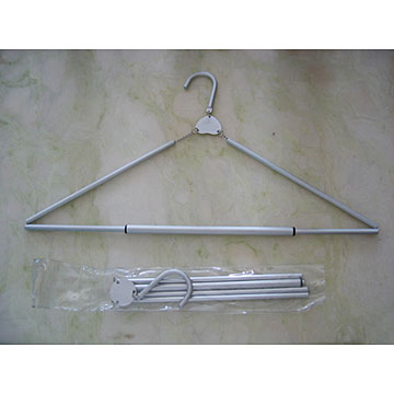  Aluminum Hangers (Cintres en aluminium)