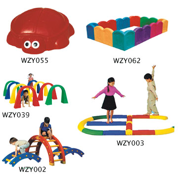  Plastic Toys