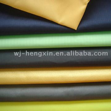  100% Nylon Taffeta Ribstop and Nylon Dobby (100% nylon taffeta Ribstop et Nylon Dobby)