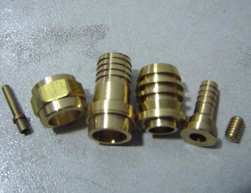  Machined Parts (Pièces usinées)