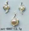  Pearl Earrings ( Pearl Earrings)