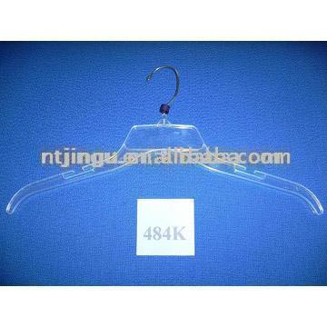  Plastic Hangers