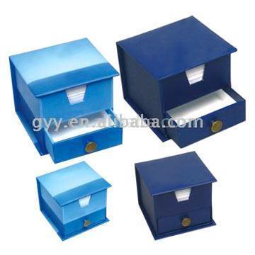  Boxes with Drawers (Boîtes avec tiroirs)