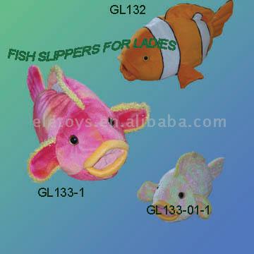  Plush Fish Slippers (Chaussons de poisson en peluche)
