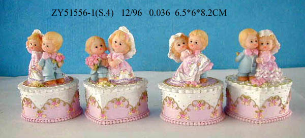  Polyresin Children with Casket ( Polyresin Children with Casket)