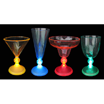  Glasses And Cups And Goblets With Light Up (Стаканы и чашки и бокалы с легкими Up)