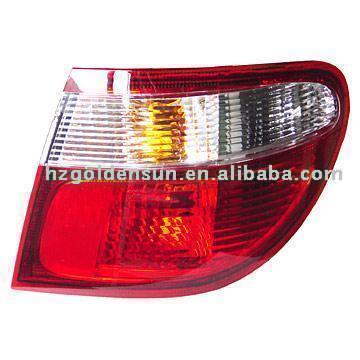  Nissan Sunny Compatible Tail lamp (Nissan Sunny Compatible feu arrière)