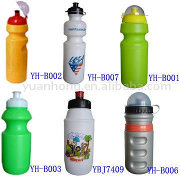  Plastic Water Bottles (Bouteilles d`eau en plastique)