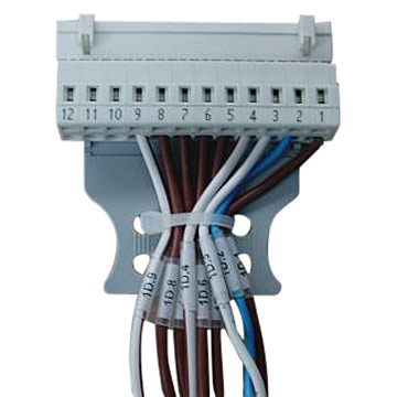  Elevator Control Circuit Harnesses (RoHS Compliance) (Circuit de commande d`ascenseur Harnais (RoHS Compliance))