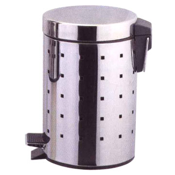  Waste Bin with Holes (Abfallbehälter mit Löchern)