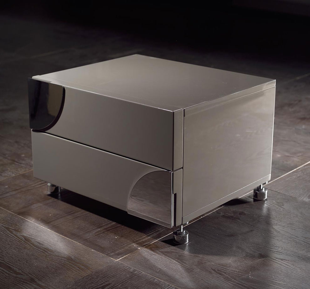  Night Cabinet (Ночью кабинет)
